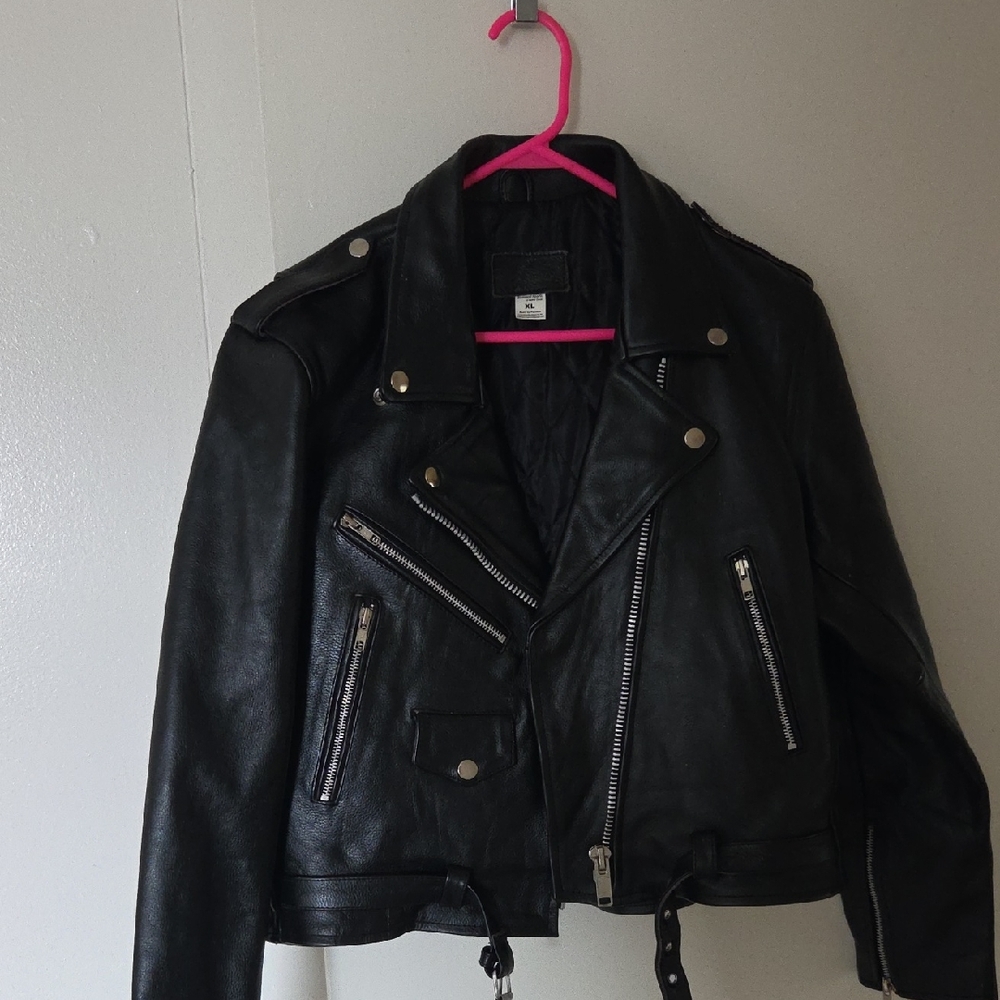Black Leather Moto Jacket - Women's Classic Biker Style